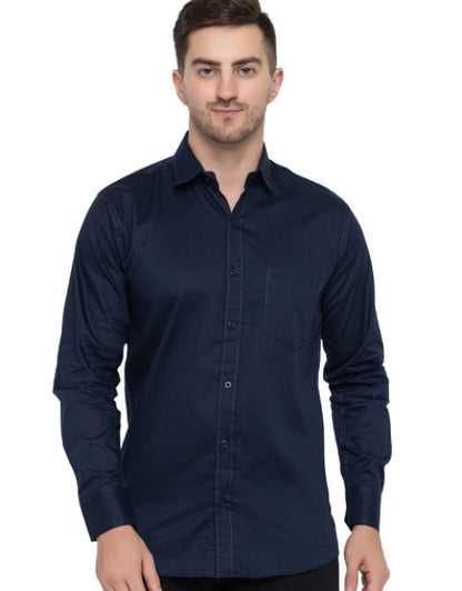 Men Regular Fit Solid Spread Collar Casual Shirt