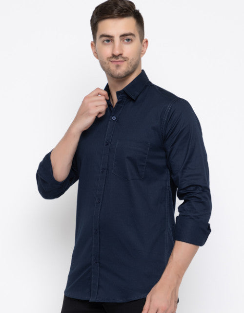 Men Regular Fit Solid Spread Collar Casual Shirt